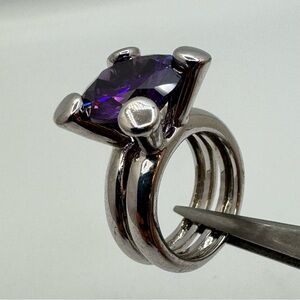 Silver Tone Purple Round CZ Solitaire Statement Ring Size 5.5